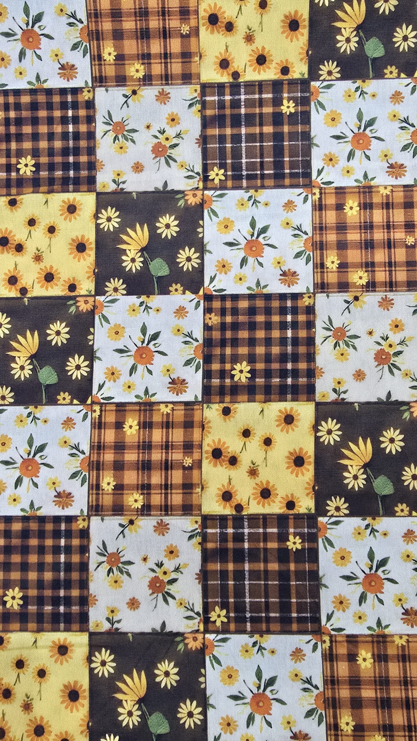 Tricoline Patchwork Marrom/Amarelo